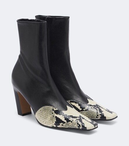 Khaite Nevada leather ankle boots - Khaite - Modalova