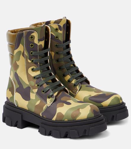 Gia 35 camouflage combat boots - Gia Borghini - Modalova