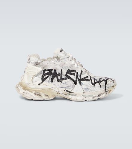 Runner Graffiti distressed sneakers - Balenciaga - Modalova