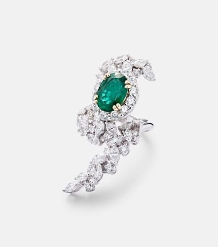 Reign Supreme 18kt gold ring with emerald and diamonds - Yeprem - Modalova