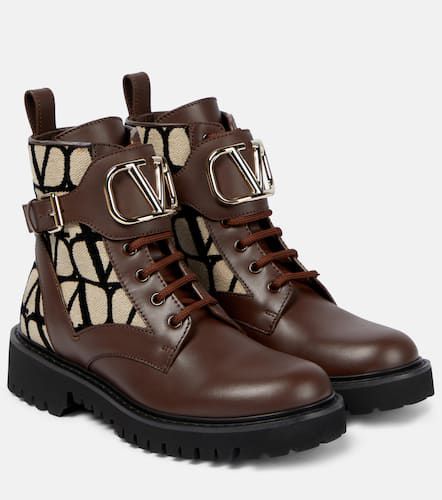 Toile Iconographe combat boots - Valentino Garavani - Modalova