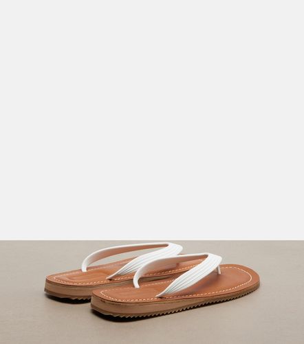 Miu Miu Embossed thong sandals - Miu Miu - Modalova