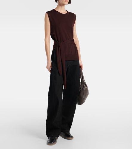 Linoleum leather low-top sneakers - Lemaire - Modalova