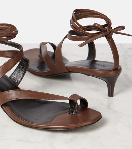 Aimee 35 leather thong sandals - Khaite - Modalova
