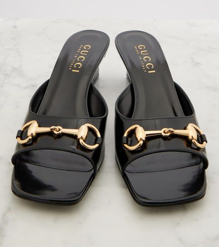 Mules Signora de charol con Horsebit - Gucci - Modalova
