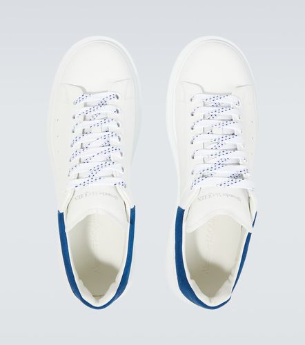 Sneakers Oversized aus Leder - McQueen - Modalova