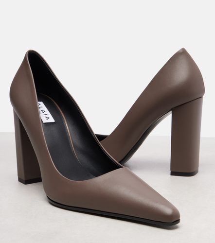 Alaïa Pumps Pointy aus Leder - Alaia - Modalova