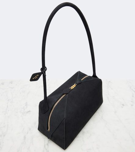 Le Bouledogue Medium suede shoulder bag - Alaia - Modalova