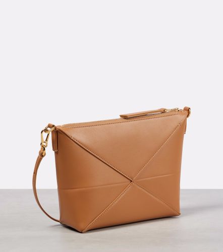 Puzzle Fold leather shoulder bag - Loewe - Modalova