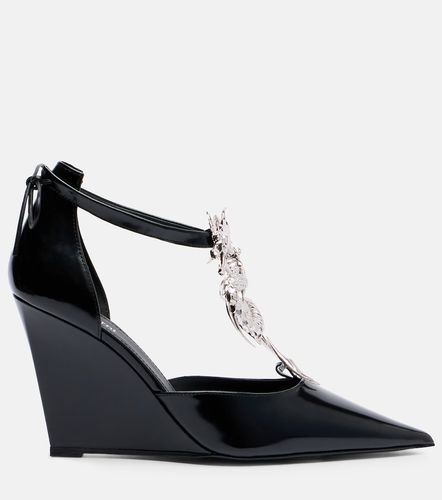 Dragon embellished leather wedge pumps - Coperni - Modalova