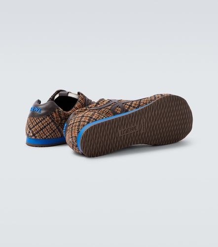 Sneakers Ballet Runner 2.0 in suede a quadri - Loewe - Modalova