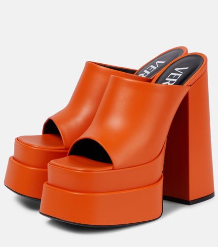 Versace Leather platform mules - Versace - Modalova