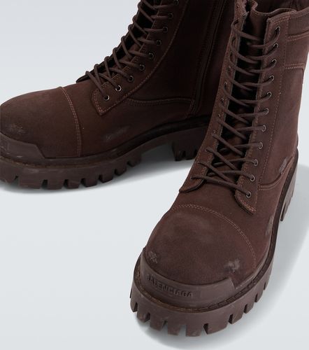 Strike distressed canvas combat boots - Balenciaga - Modalova