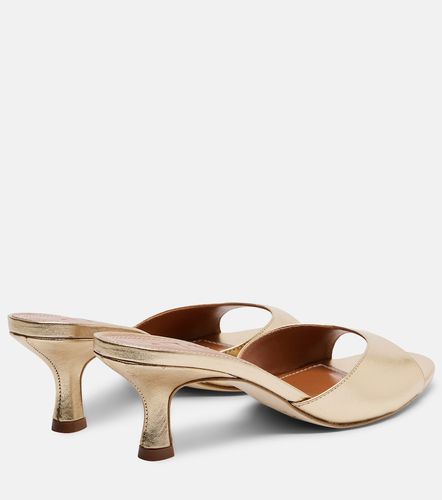 Brigitte 100 metallic leather mules - Staud - Modalova
