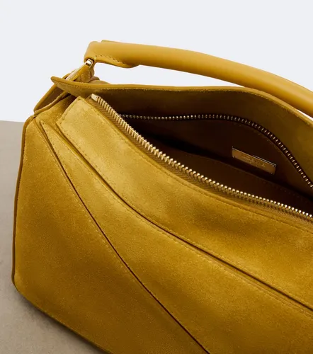 Featherlight Puzzle Small suede top-handle bag - Loewe - Modalova