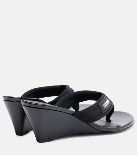 Sandali infradito con zeppa e logo - Coperni - Modalova