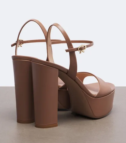 Leather platform sandals - Gianvito Rossi - Modalova