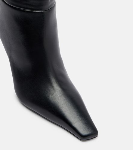 Botas mosqueteras Jamie 80 de piel - Amina Muaddi - Modalova