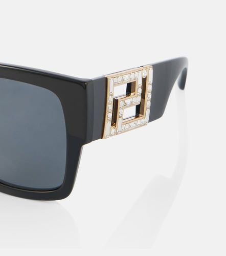 Greca embellished oversized sunglasses - Versace - Modalova