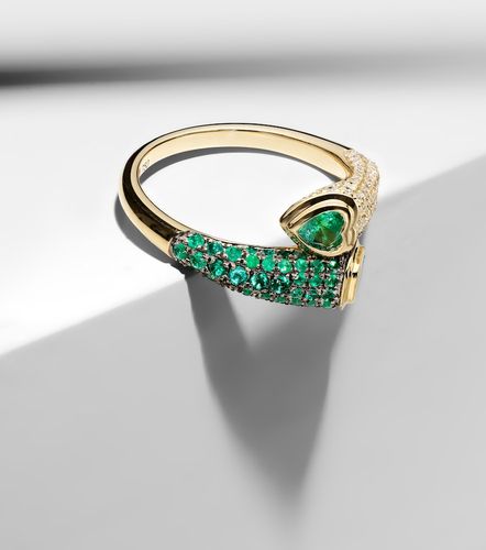 Mixed Bypass 18kt ring with emeralds and diamonds - Shay Jewelry - Modalova
