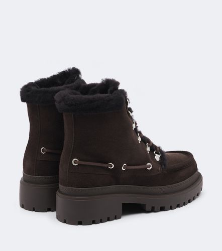 Stivaletti stringati in suede con shearling - Yves Salomon - Modalova