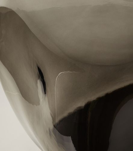 Ishi glass coffee table by Kristian Sofus Hansen and Tommy Hyldahl - 101 Copenhagen - Modalova