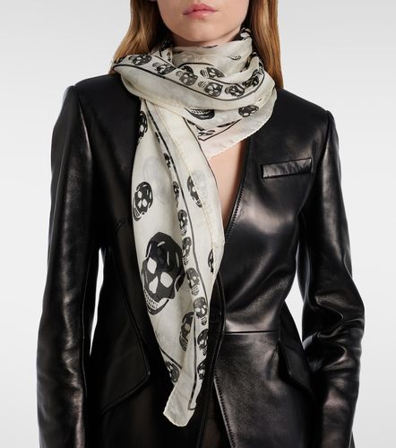 Pañuelo Skull de seda estampado - McQueen - Modalova