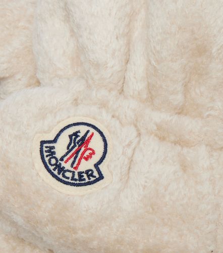 Moncler Muffole in teddy con logo - Moncler - Modalova