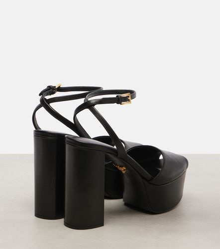 Prada Sandali in pelle con plateau - Prada - Modalova
