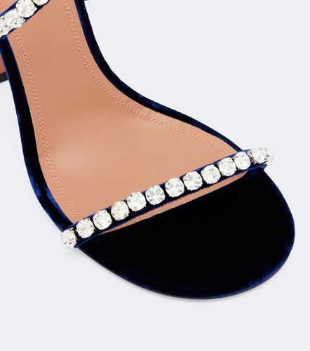 Gigi embellished velvet sandals - Amina Muaddi - Modalova
