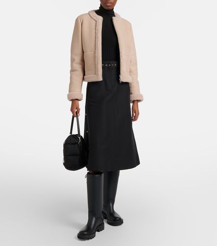 Buis shearling-lined suede down jacket - Moncler - Modalova