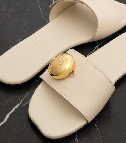 Loewe Pebble leather slides - Loewe - Modalova