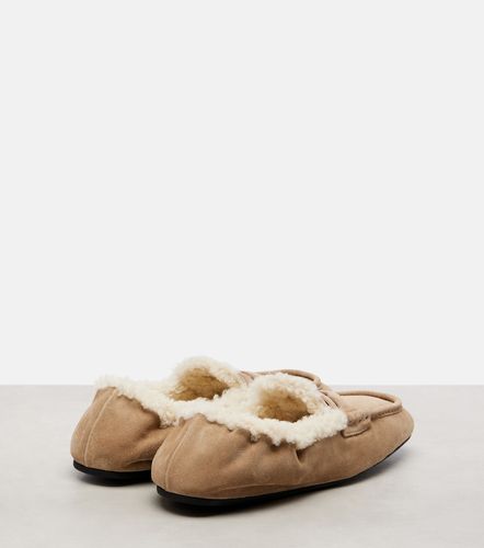 Shearling-lined suede penny loafers - Miu Miu - Modalova