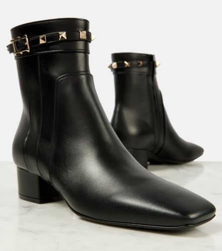 Rockstud 40 leather ankle boots - Valentino Garavani - Modalova
