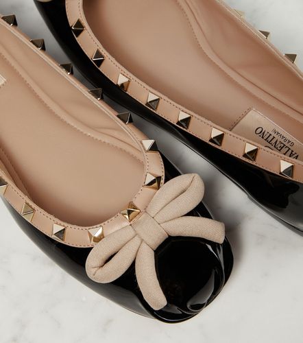 Bailarinas Rockstud de charol - Valentino Garavani - Modalova