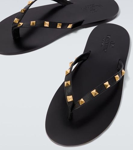 Rockstud leather thong sandals - Valentino Garavani - Modalova