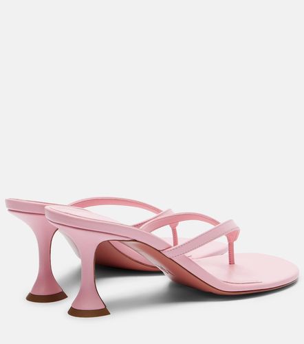 Juliette leather thong sandals - Amina Muaddi - Modalova