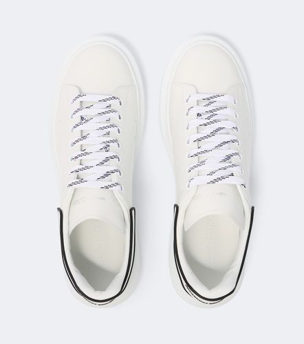 Sneakers Oversized aus Leder - McQueen - Modalova