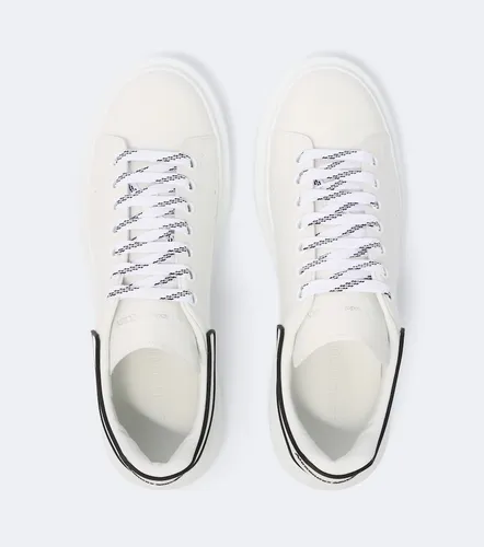 Zapatillas Oversized de piel - McQueen - Modalova