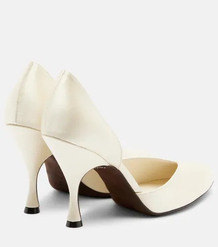 Not Half Bad embellished satin pumps - Herbert Levine - Modalova