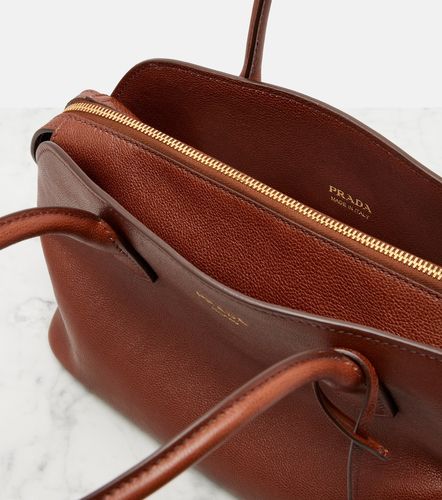 Signet Medium leather bowling bag - Prada - Modalova