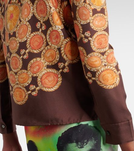 Camisa cropped de sarga de seda estampada - Versace - Modalova
