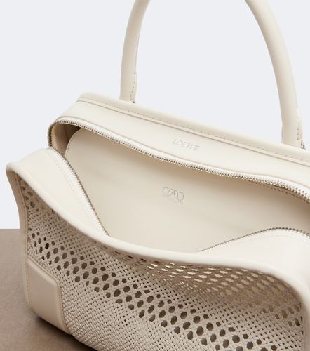 Amazona 180 Medium woven leather top-handle bag - Loewe - Modalova