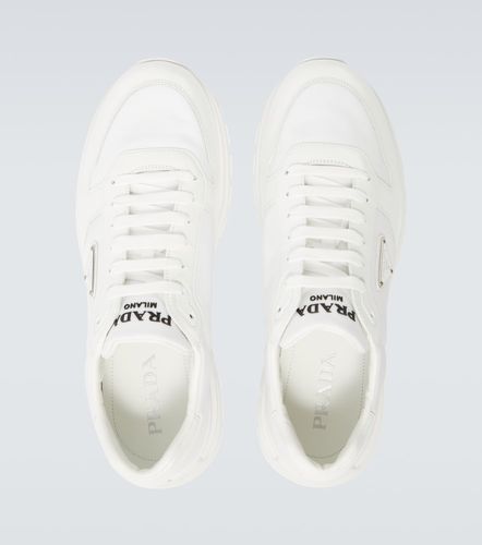 Prada Sneakers mit Leder - Prada - Modalova