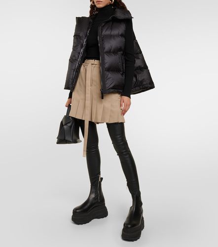 Sacai Asymmetric quilted down vest - Sacai - Modalova