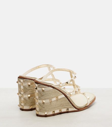 Espadrillas Rockstud in pelle con zeppa - Valentino Garavani - Modalova