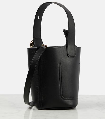 Pebble Mini leather bucket bag - Loewe - Modalova