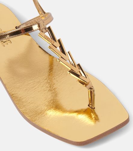 Metallic leather thong sandals - Versace - Modalova