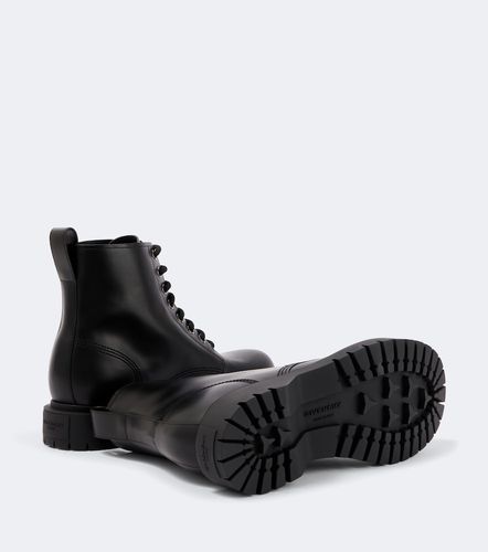 Givenchy Leather lace-up boots - Givenchy - Modalova