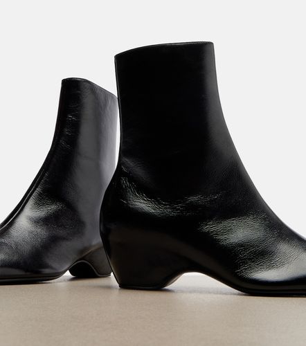 Khaite Ankle Boots aus Leder - Khaite - Modalova